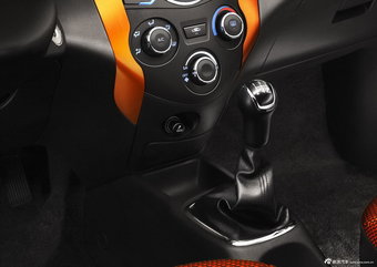 2013款夏利N7官方图