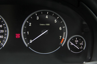 2014款宝马X5 3.0T自动xDrive35i尊享型