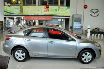 2013款马自达3星骋三厢1.6L自动精英型