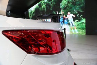 2015上海车展：绅宝CC