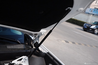 2015款凯迪拉克SRX 3.0L自动舒适型