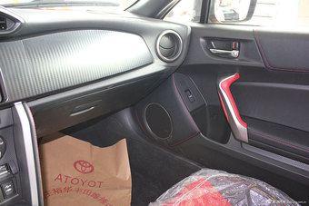 2013款丰田86 2.0L豪华自动版