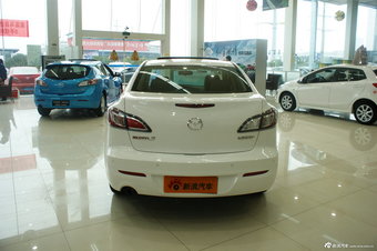 2011款马自达3星骋三厢