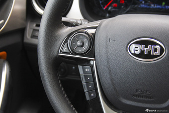 2016款比亚迪宋2.0TID自动豪华型