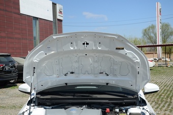 2016款YARiS L致炫1.5L自动劲速天窗版