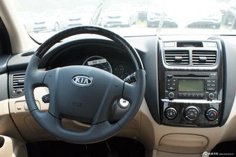 2013款狮跑2.0L GL自动两驱版