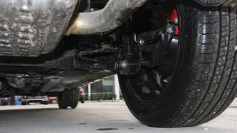 2015款中华V3 1.5T自动精英型