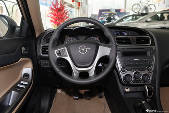 2014款福美来M5 1.6L手动精英型