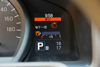 2014款NV200 1.6L CVT尊贵型国IV到店实拍