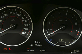 2015款宝马3系328i M运动型