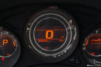 2015款雪铁龙C4L 1.2T自动豪华型