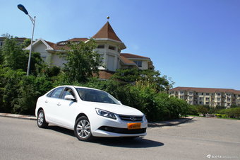 2013款 艾瑞泽7 1.6L DVVT CVT致尊版实拍