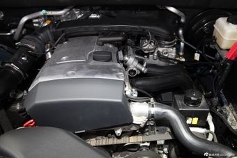2014款爱腾2.3L四驱自动豪华汽油版