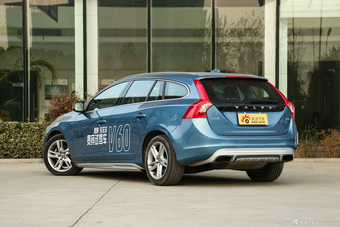 2015款沃尔沃V60 2.0T自动 T5智雅版