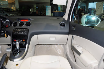 2013款标致408实拍