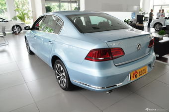 2013款迈腾蓝驱版