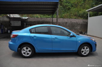2013款马自达3星骋三厢1.6L自动精英型