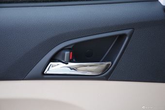 2015款比亚迪全新F3节能版1.5L手动豪华版