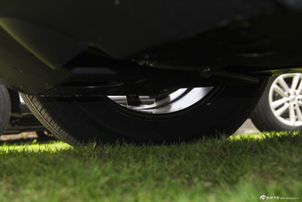 2015款众泰T600 2.0T手动尊贵型