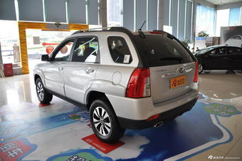 2013款狮跑2.0L GLS自动两驱版