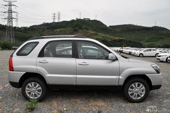 2013款狮跑2.0L GL手动两驱版