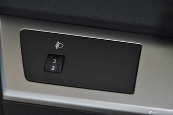 2013款马自达3星骋两厢1.6L自动精英型