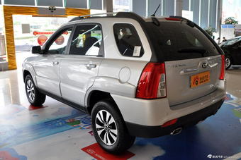 2013款狮跑2.0L GLS手动两驱版