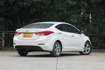 2013款朗动1.6L自动尊贵型