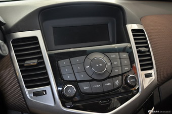 2013款科鲁兹掀背1.6L手动豪华版