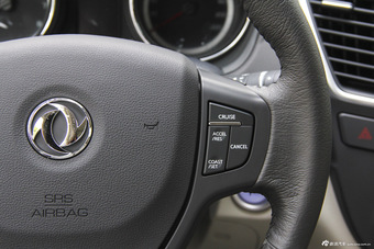 2016款风神A60 1.5L手动尊贵型