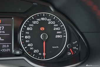 2016款奥迪Q5 2.0T自动40TFSI 特别版