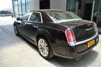 2013款克莱斯勒300C
