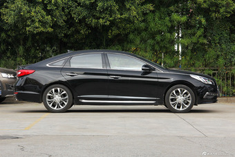 2015款索纳塔九 2.4L自动 TOP旗舰型