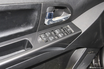 2015款骐铃T7 2.8T手动两驱尊贵版加长轴距JE493ZKQ4CB