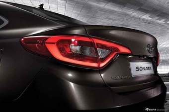 2015款索纳塔官方图