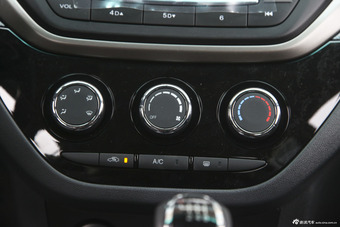 2015款海马M6 1.5T手动舒适型