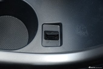 2016款海马M3 1.5L手动时尚型