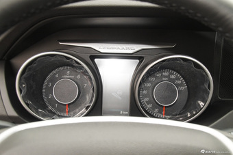 2015款猎豹CS10 2.0T手动至尊版