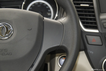 2016款风神A60 1.5L自动豪华型