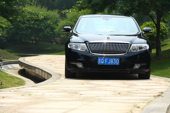 2013款红旗H7 3.0L自动尊贵型