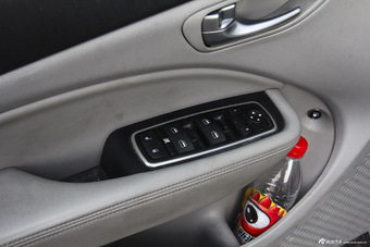 2014款菲亚特致悦1.4T自动豪华运动版