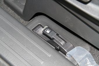 2013款马自达CX-9 3.7L自动基本型