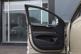 2015款奥迪Q7 40TFSI典藏型