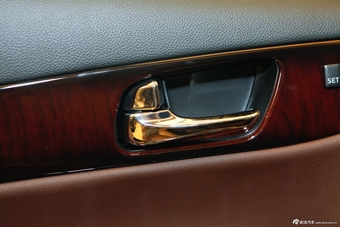 2013款英菲尼迪QX50 2.5L四驱尊雅版