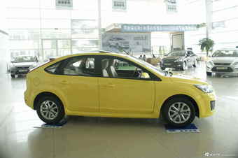 2012款福克斯经典两厢