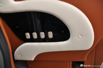 2013款中欧尊铂晶钻柴油版