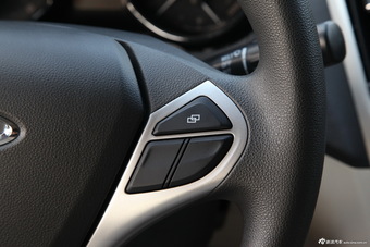 奇瑞艾瑞泽实拍图-内饰