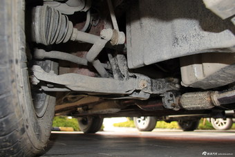 2016款金杯智尚S35 1.5L手动精英版