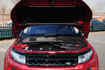 2015款揽胜极光2.0T锐动版