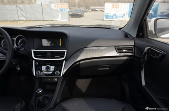 2014款东南V5菱致1.5T手动锐控版实拍